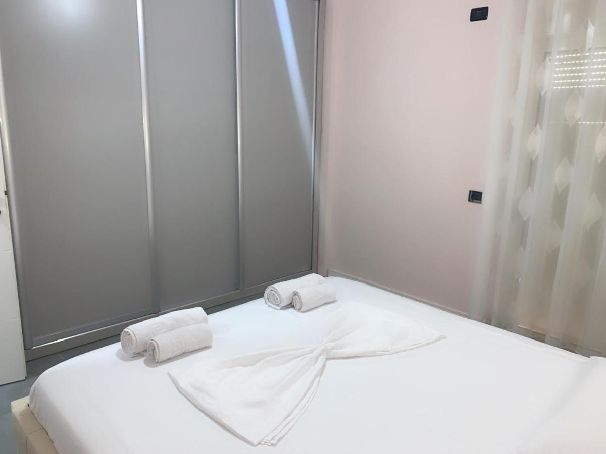 Apartament Dean Daire Vlorë Dış mekan fotoğraf